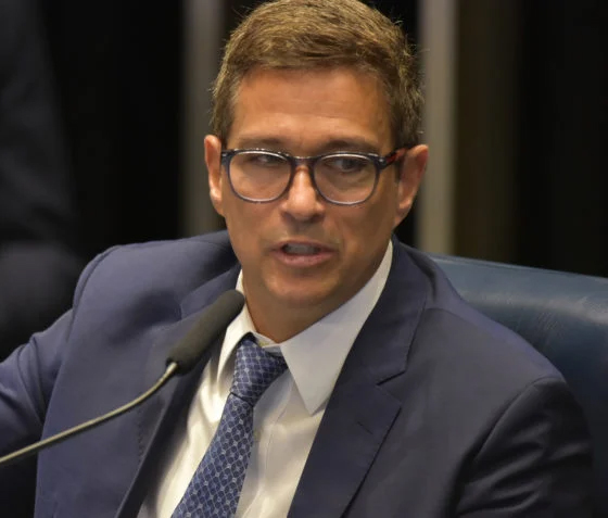 Campos Neto diz que rotativo do cartão de crédito pode ser extinto