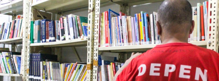 Projeto do Governo de Minas leva acervo de diferentes estilos literários para unidade prisional