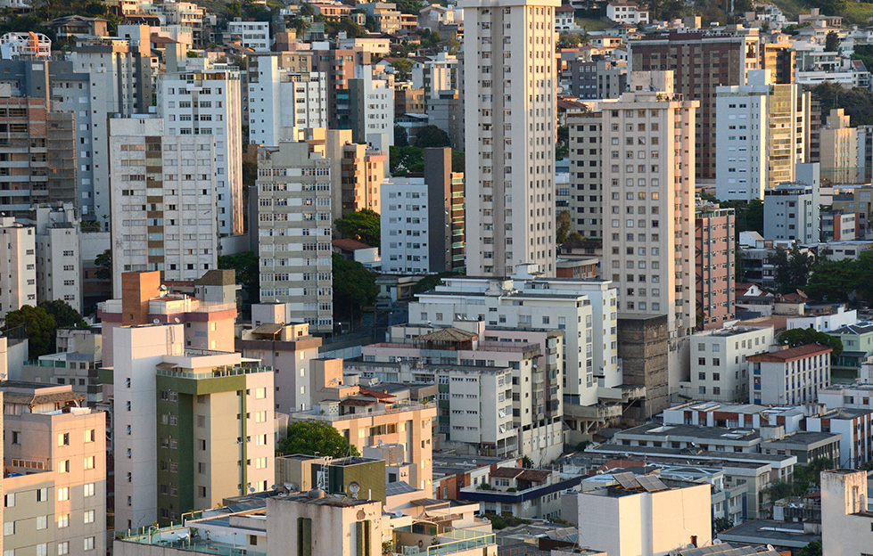 Idosa deve ser indenizada por casal que comprou imóvel e não transferiu o registro