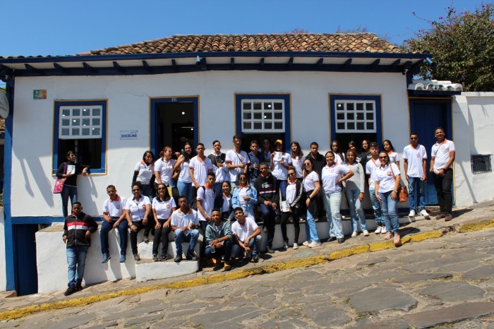 Prêmio Escola Transformação leva estudantes mineiros para conhecer outras partes do estado e do Brasil
