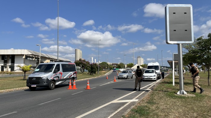 Aeroporto Internacional de Belo Horizonte tem segurança reforçada na véspera do feriado
