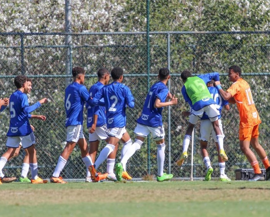 Batalha nas Semifinais: Atlético e Cruzeiro em Busca da Final do Campeonato Mineiro Sub-15