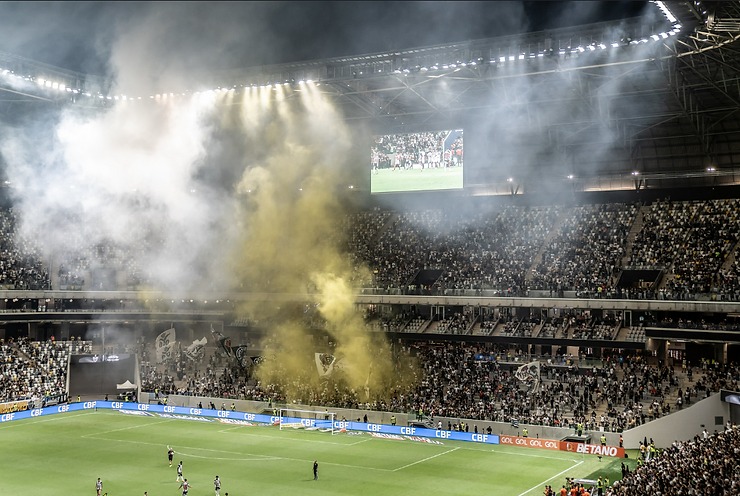 Atlético e Fortaleza duelam na Arena MRV em busca do G4