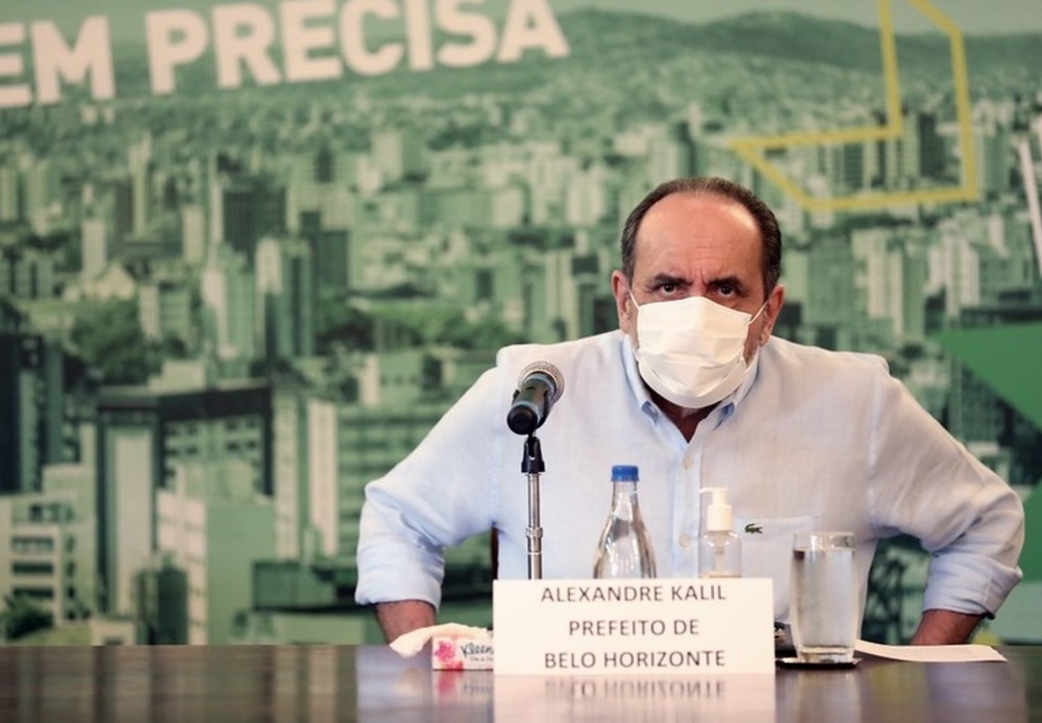 Prefeitura recua na flexibilização e proíbe consumo de bebidas alcoólicas em bares de BH