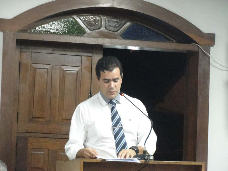 Hamilton Alves aponta prefeito como principal responsável pelas demissões 