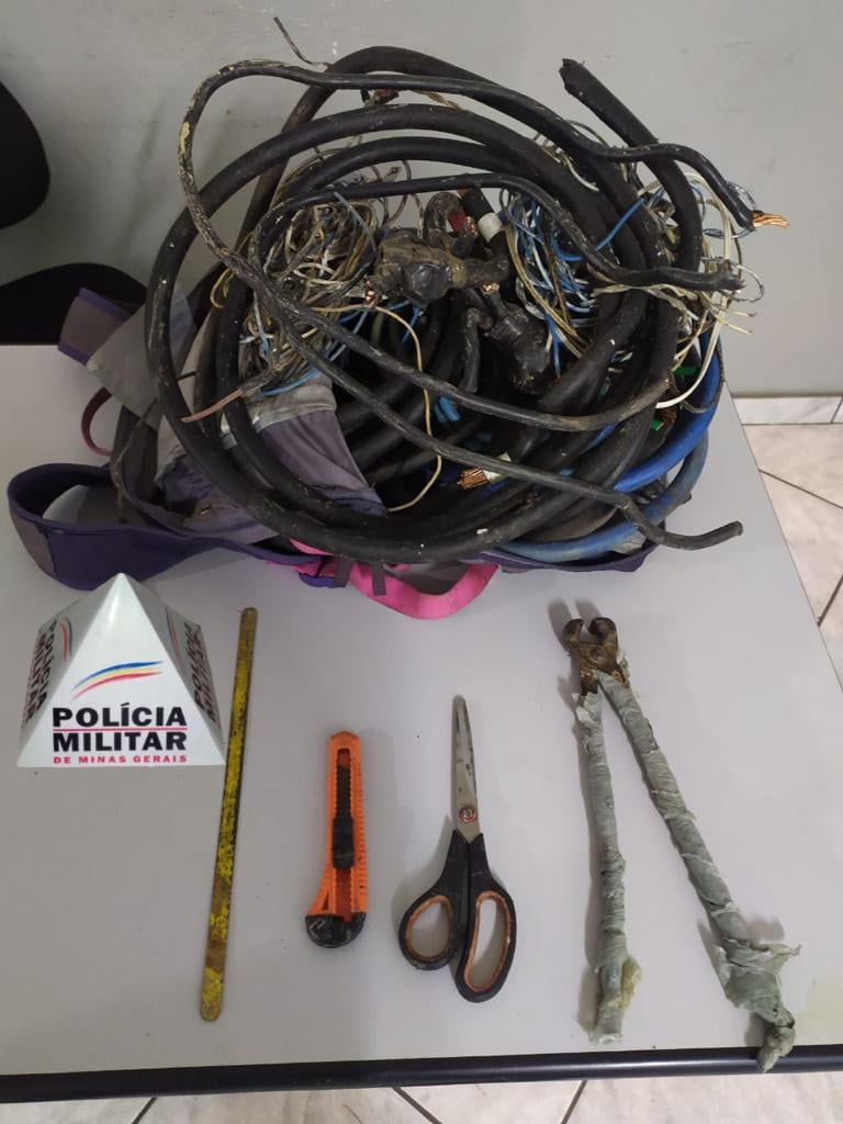 Polícia Militar prende marginais que roubaram e depredaram posto de saúde no bairro Mangueiras