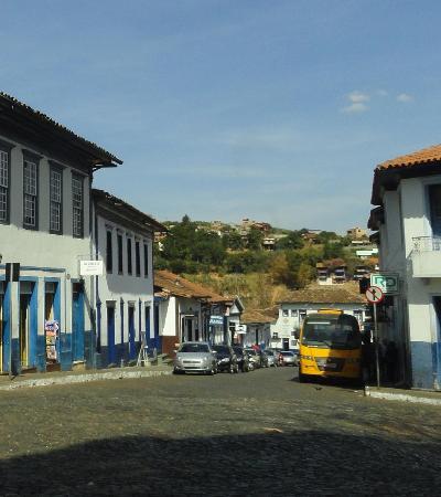 A partir de hoje somente comercial essencial pode funcionar no município