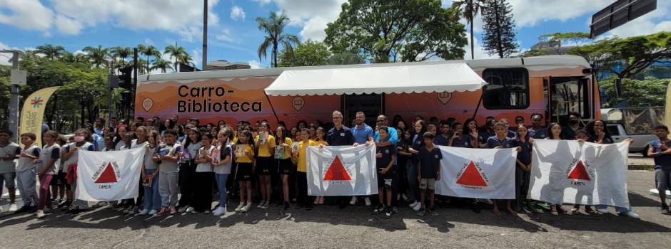 Governo de Minas inaugura o novo Carro-Biblioteca, projeto que também vai chegar a Sabará