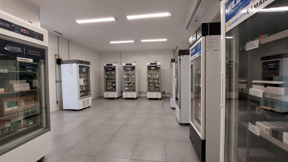 Secretaria de Saúde de Sabará recebe nova rede de frio para acondicionamento de doses de vacinas