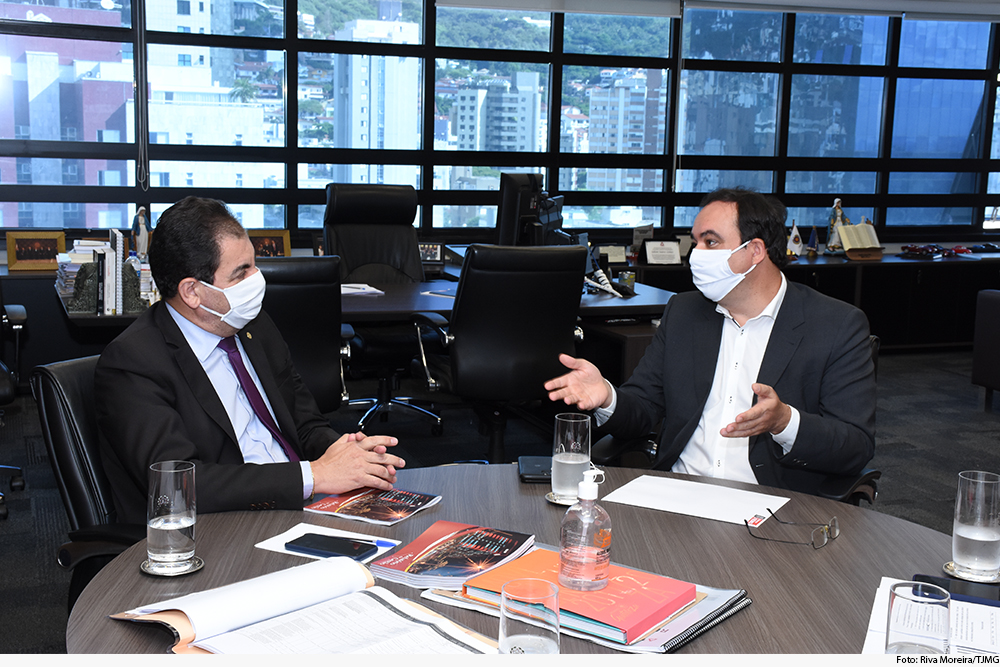 TJMG recebe visita do presidente da Fiemg