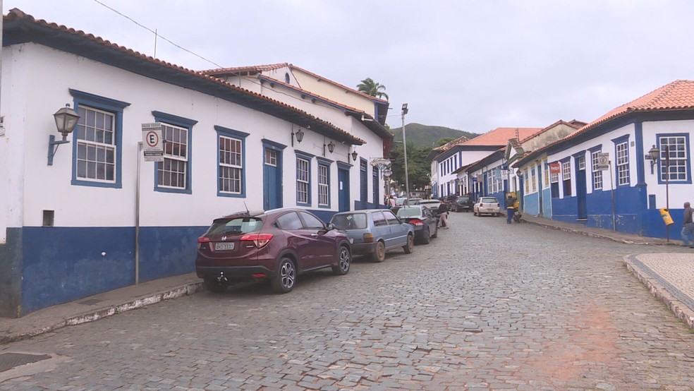 Atividades comerciais voltam a funcionar em Sabará mesmo na onda vermelha com protocolos rígidos e fiscalização