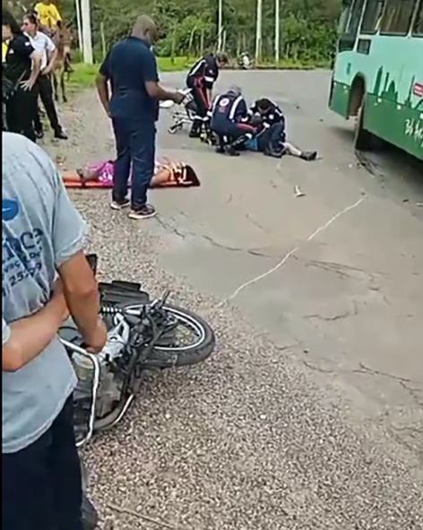 Vídeo mostra acidente grave na estrada do bairro Castanheiras em Sabará