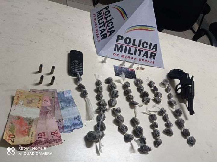 Dois homens são presos no bairro Siderúrgica