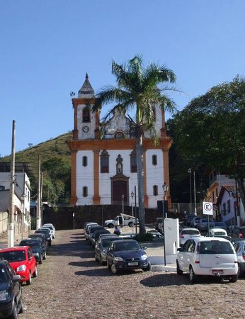 Novo PAC Seleções vai contemplar Sabará com diversas obras, incluindo a Restauração da Igreja de São Francisco e requalificação do Largo São Francisco.