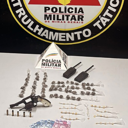 Operação Policial em Sabará: Dois indivíduos presos e drogas apreendidas no bairro Cabral