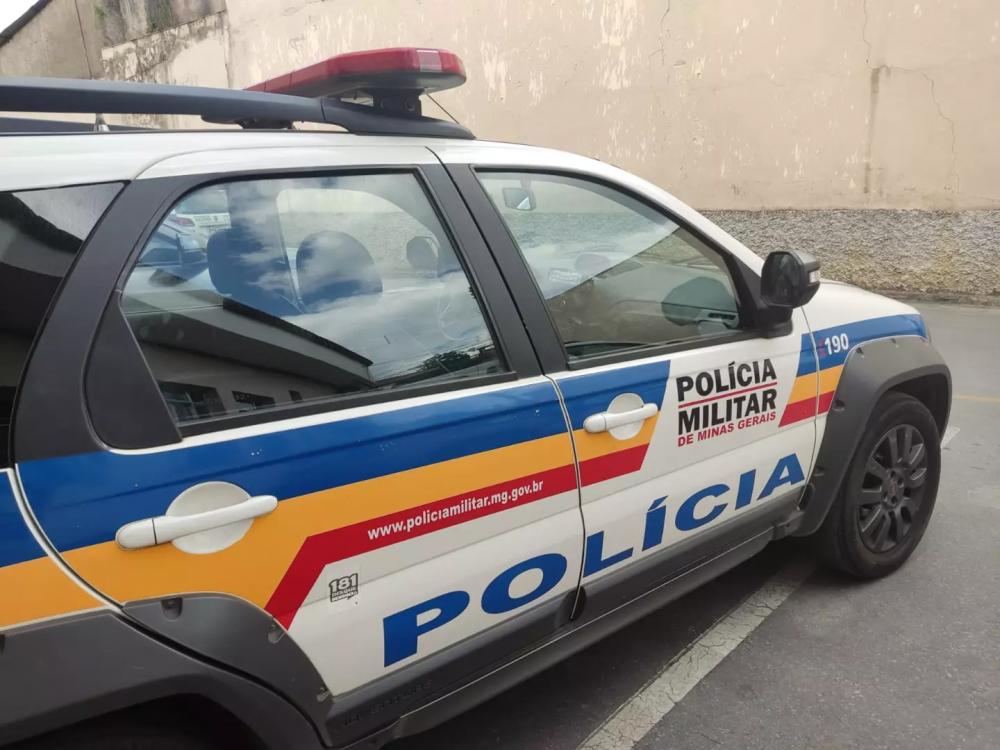 Ataque Brutal: Mulher presa por jogar óleo quente nas partes íntimas do ex-companheiro em Sabará