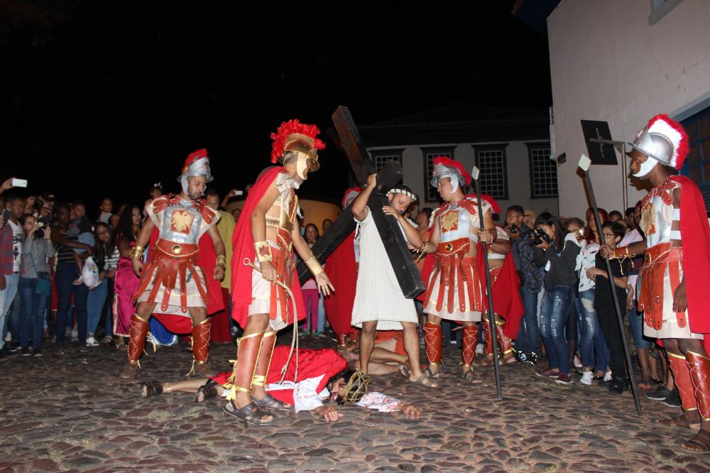 Solar do Padre Correia em Sabará receberá a exposição fotográfica “40 anos do grupo de teatro Cena Aberta”