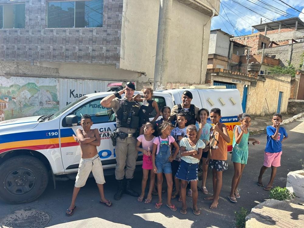 Ação social de Páscoa em Sabará leva alegria e união às comunidades: 61º BPM e 282° Cia se unem em iniciativa especial