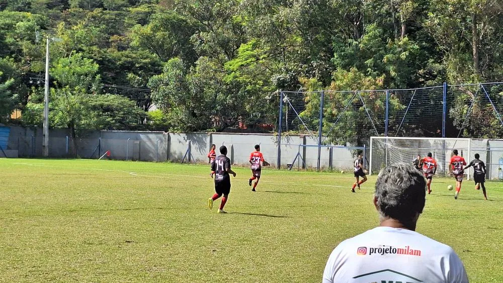 Complexo esportivo Caxangá em Sabará é inaugurado
