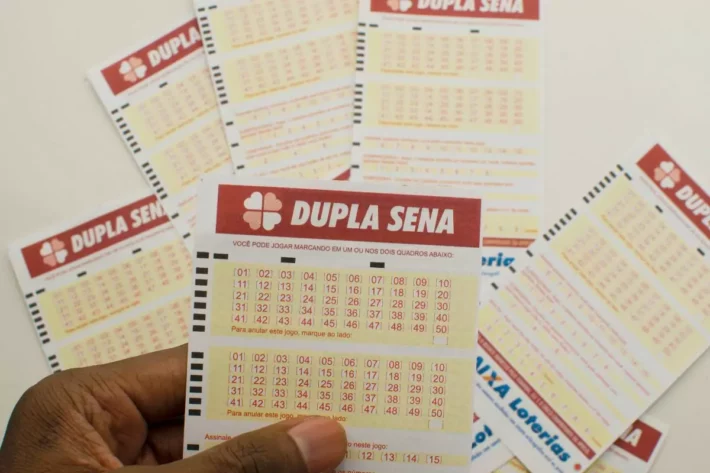 Descubra a história da Dupla Sena: Surpreenda-se com os fatos e curiosidades do sorteio milionário!
