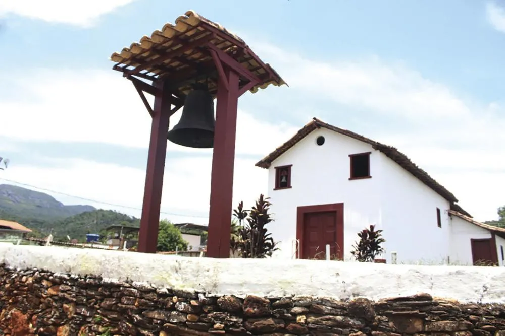 Após restauração, capela de Santo Antônio em Pompéu de quase 300 anos é reaberta em Sabará