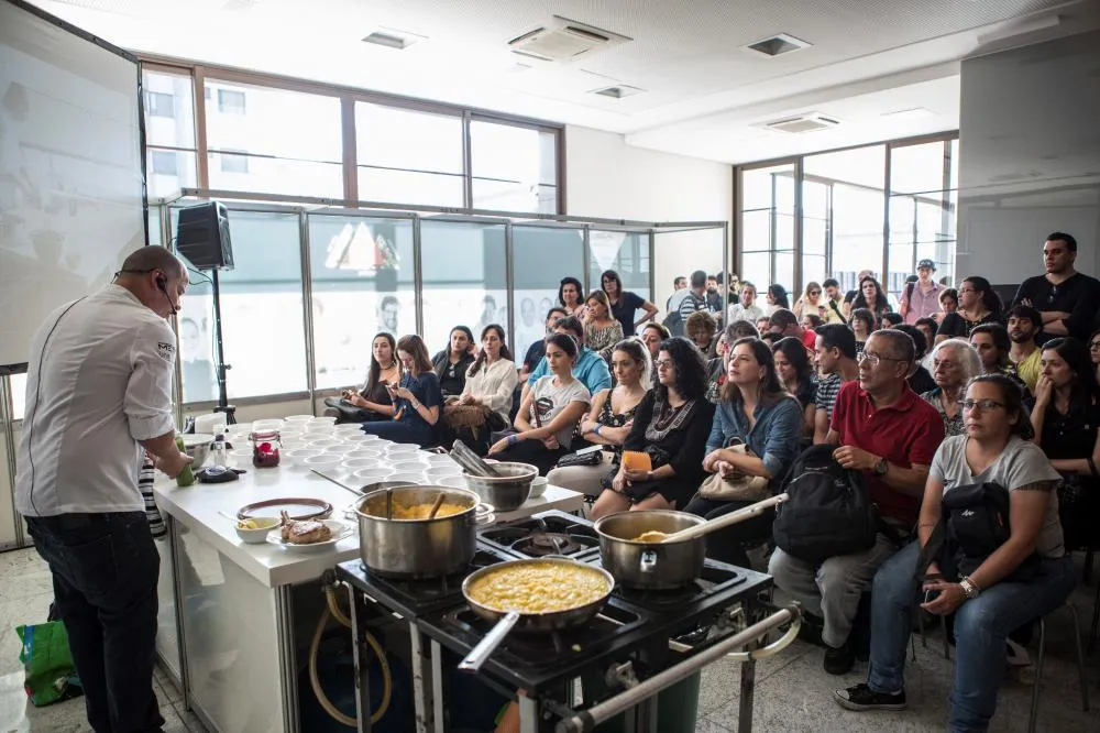 Maior circuito de gastronomia do Brasil, Mesa ao Vivo aborda a Cozinha Mineira como patrimônio histórico, mas com o olhar no futuro nesta quinta-feira