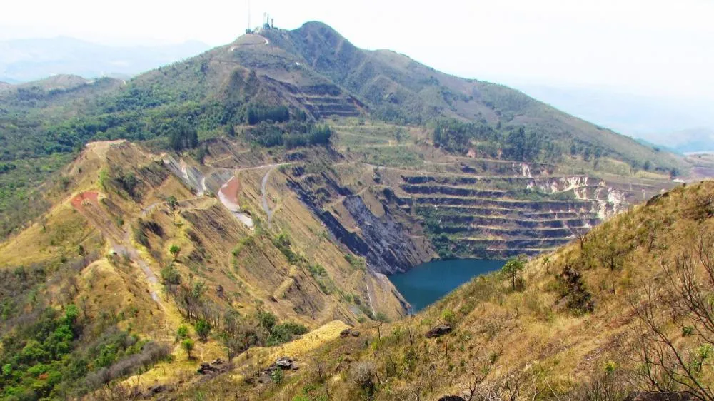 Justiça Federal autoriza retorno de operações mineradoras na Serra do Curral