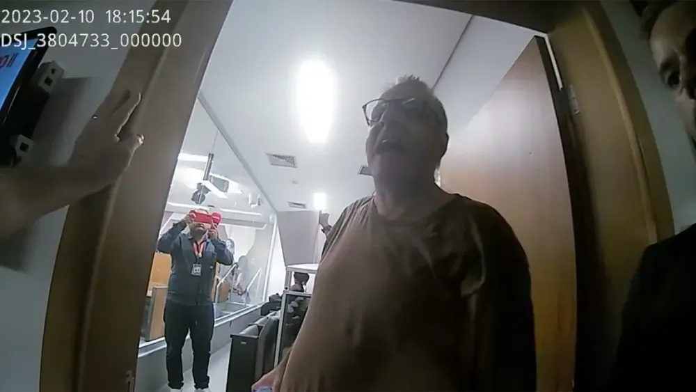 Homem que hostilizou funcionárias da FIEMG em reunião na ALMG se retrata em audiência