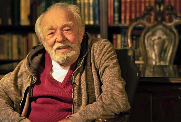 Morre o ator Emiliano Queiroz, ícone da TV e do teatro, aos 88 anos