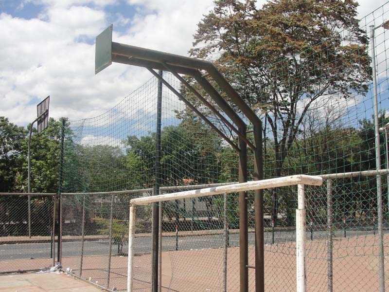 Praça do Barão é alvo de reclamações