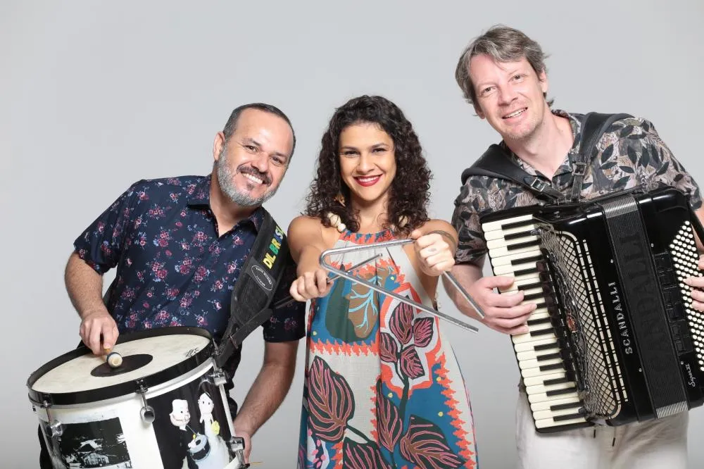 Diversão em Cena: Espetáculo “No Pézinho do Manacá” anima o Festival da Jabuticaba em Sabará com forró e músicas Infantis