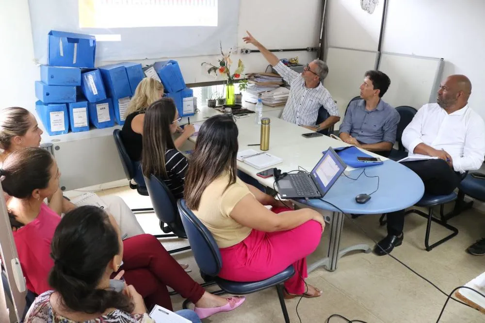Com chuvas e calor, a luta contra o Aedes aegypti se intensifica em Sabará: “Chegou a hora da virada! Elimine a água parada”