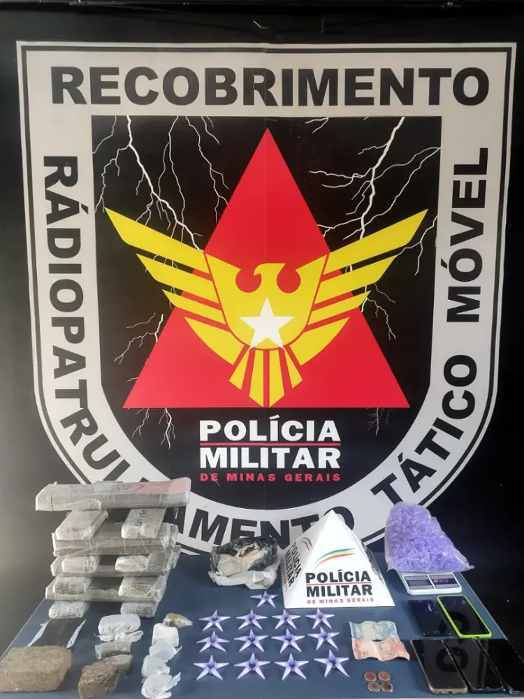 Quatro jovens são presos por tráfico de drogas no bairro Alvorada, em Sabará