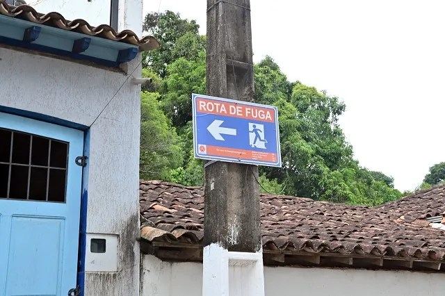Decisão judicial determina que Anglogold Ashanti adote medidas para assegurar estabilidade de barragens e funcionamento adequado de sistema de alerta, em Santa Bárbara