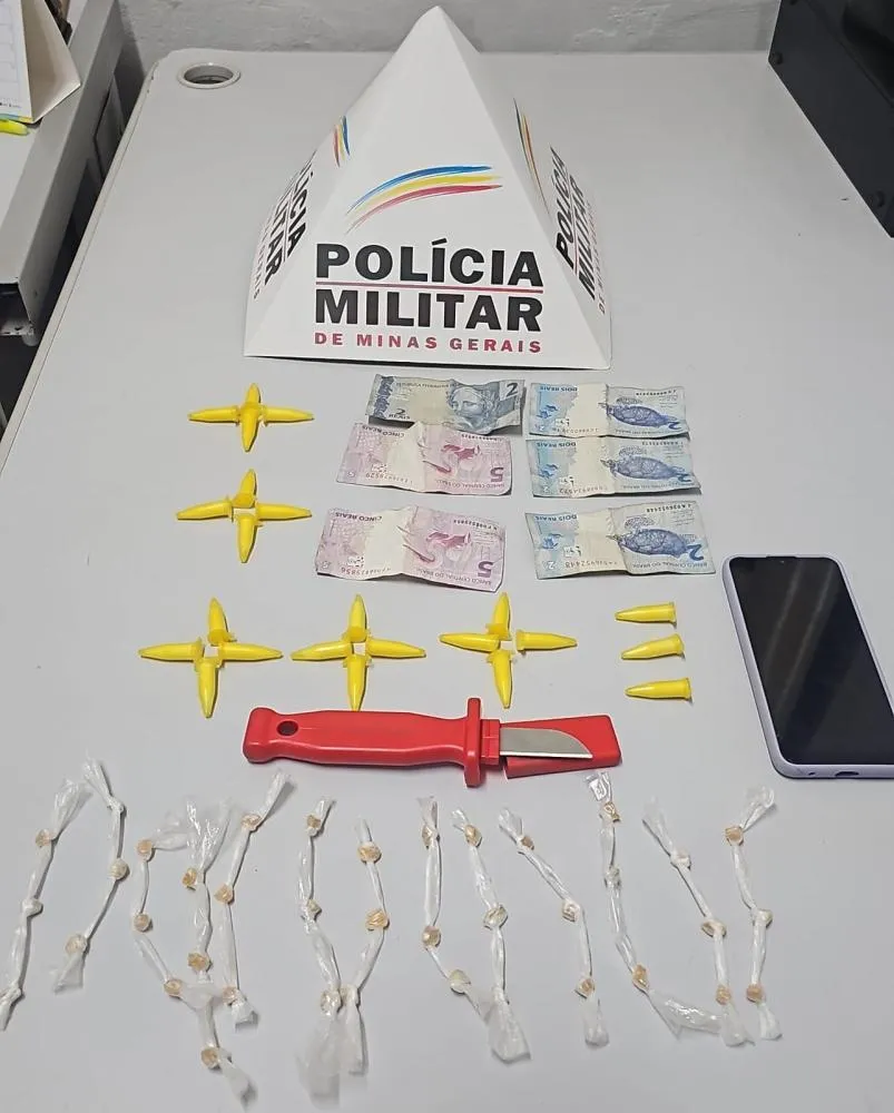 PMMG prende suspeito e apreende drogas em operação no bairro Nossa Senhora do Ó em Sabará