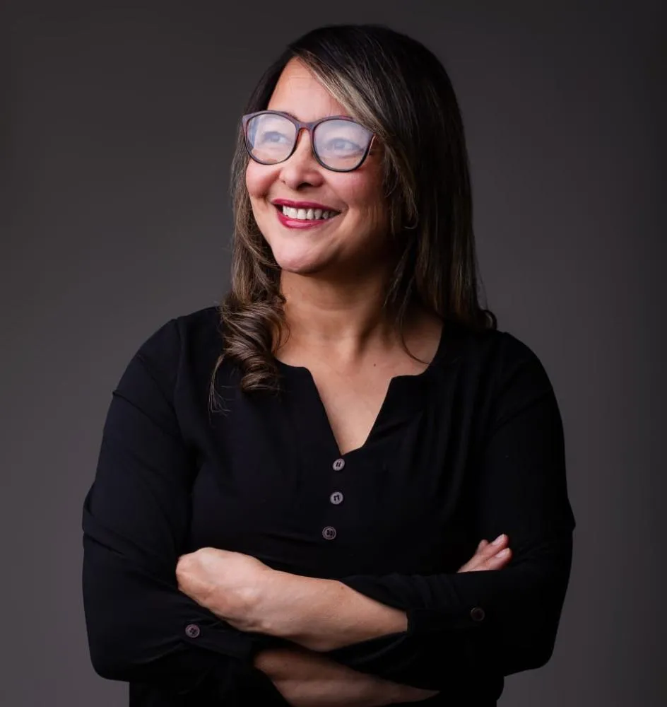 Entre a fé e a saúde mental: Ula de Freitas transforma dor em literatura