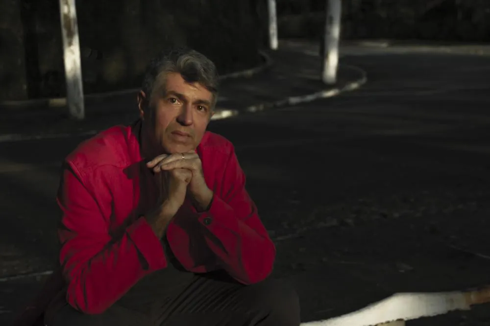 Cantor Leoni em show 40 anos na estrada no grande Teatro SESC PALLADIUM nesta sexta-feira