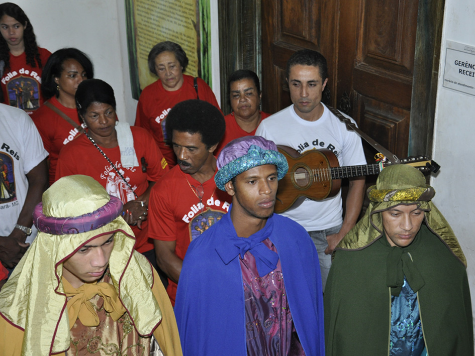 Folia de Reis e Pastorinhas mantêm a tradição