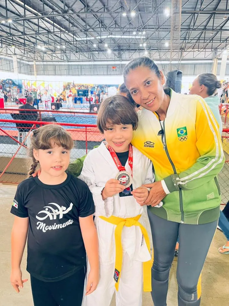 Pequenos gigantes: irmãos sabarenses fazem história no Taekwondo mineiro
