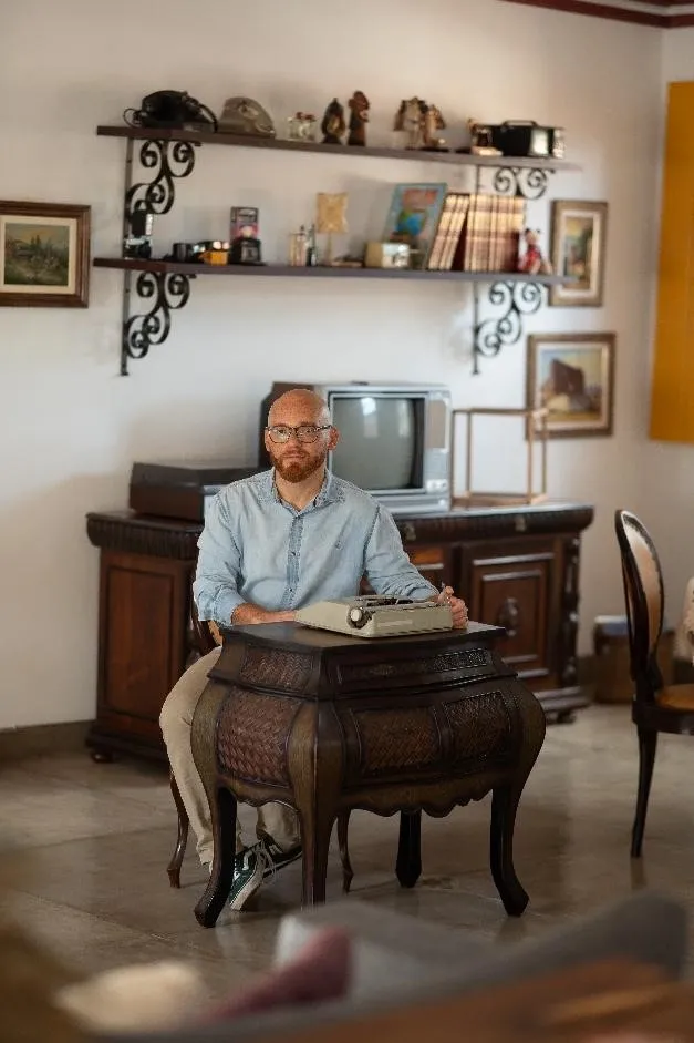 Sabarense Bernardo Lopes lança obra inédita na Bienal do Livro do Rio 2025