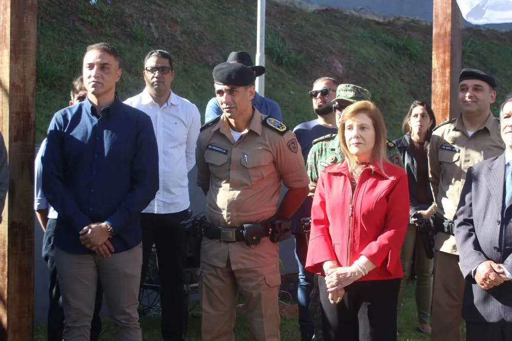 TRT-MG, Prefeitura e Polícia Militar realizam plantio de 50 ipês para fortalecer compromisso com o meio ambiente