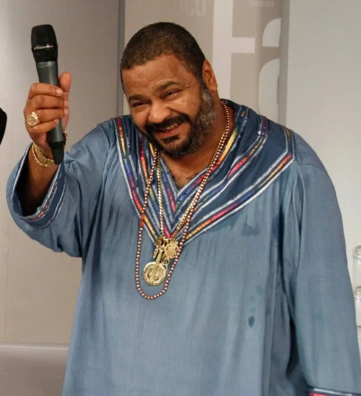 Morre Arlindo Cruz: ícone do samba brasileiro nos deixa aos 66 anos no Rio de Janeiro