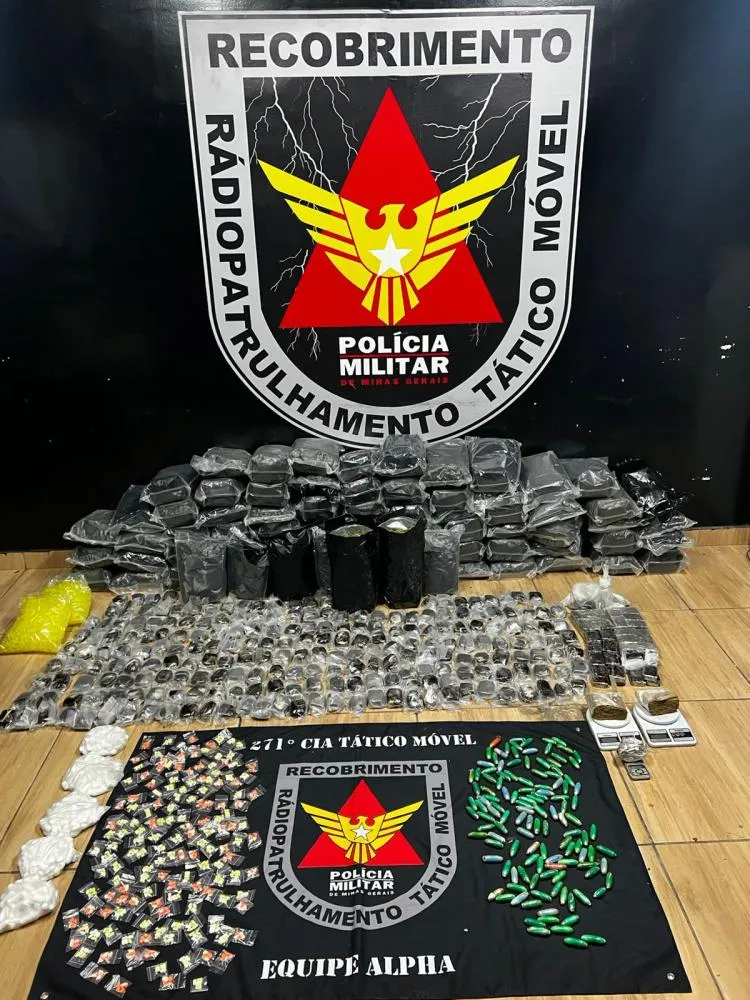 Polícia Militar realiza grande apreensão de drogas no bairro Alvorada, em Sabará