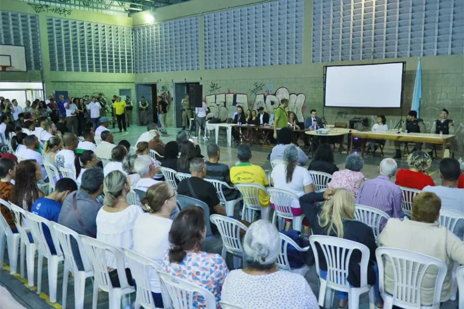 MPMG realiza reunião com moradores do bairro Vitória sobre terreno destinado a moradias populares na divisa entre BH e Sabará