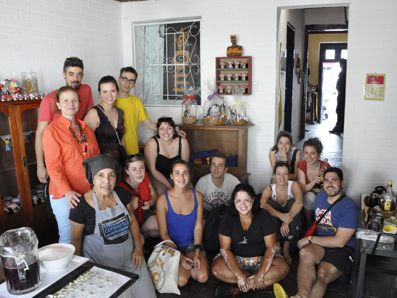 Estudantes italianos de gastronomia conhecem as delícias de Sabará