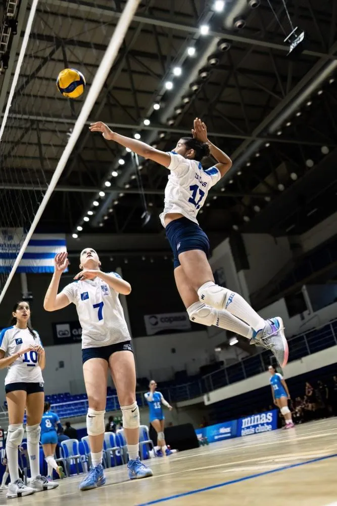 De Ravena para o Canadá: Jovem atleta conquista espaço no vôlei internacional e inspira novas gerações