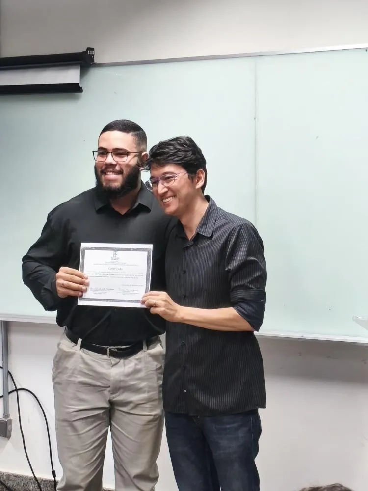 Jovem de Sabará conclui Engenharia de Controle e Automação no IFMG após trajetória de superação e perseverança