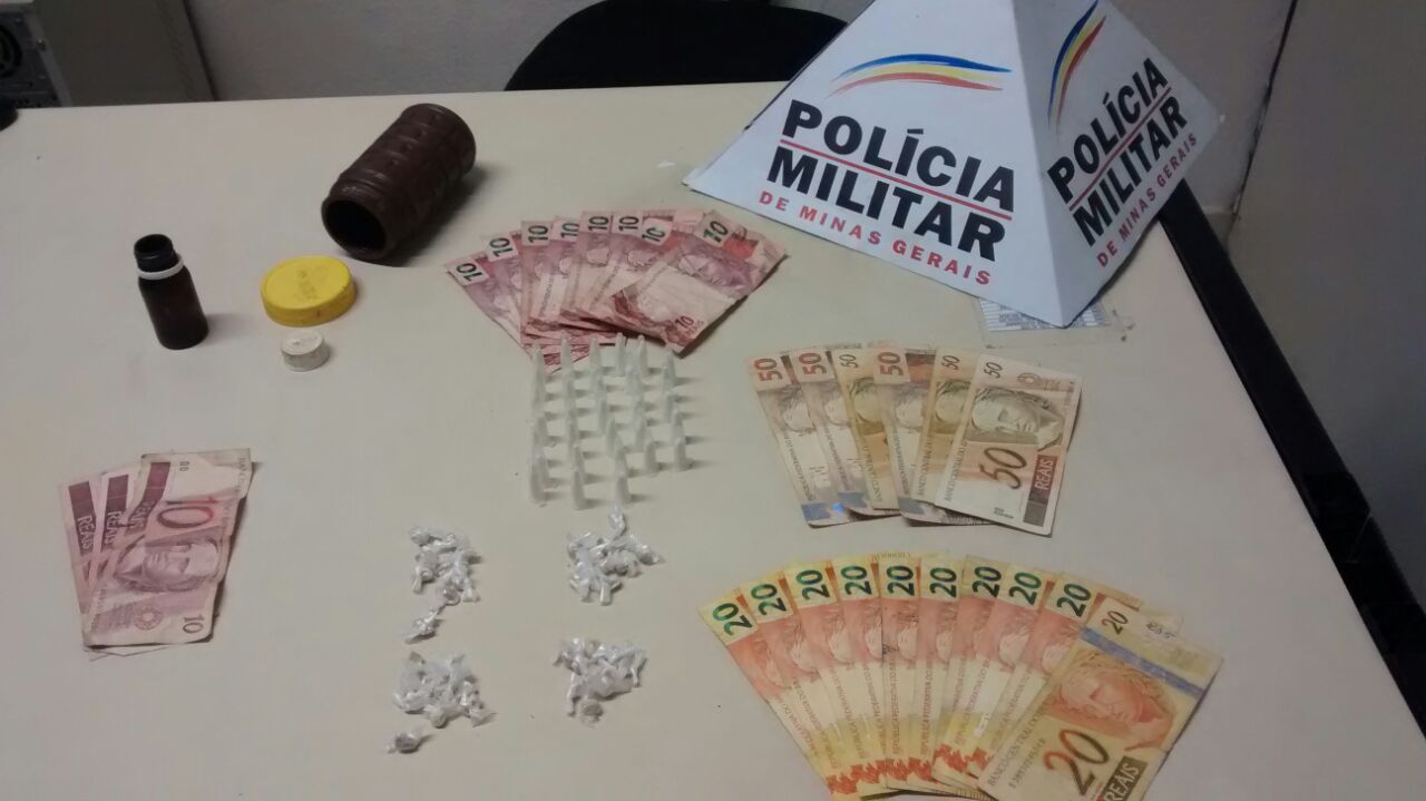 Equipes TM prendem 4 indivíduos por tráfico de drogas no Rosário.