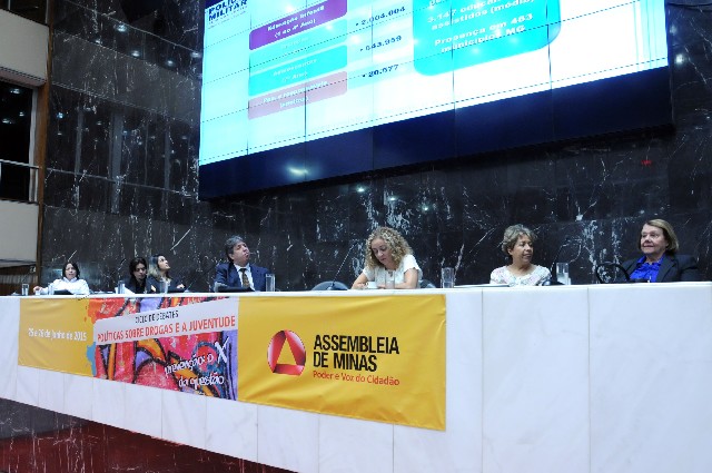 Parceria entre jovens, família e Estado ajuda na prevenção ao uso de drogas