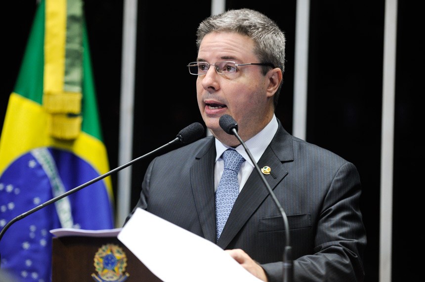 Anastasia quer desestimular a criação de novos impostos